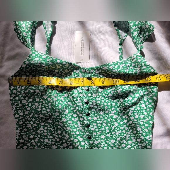 BANANA REPUBLIC green floral top NWT - Picture 6 of 9